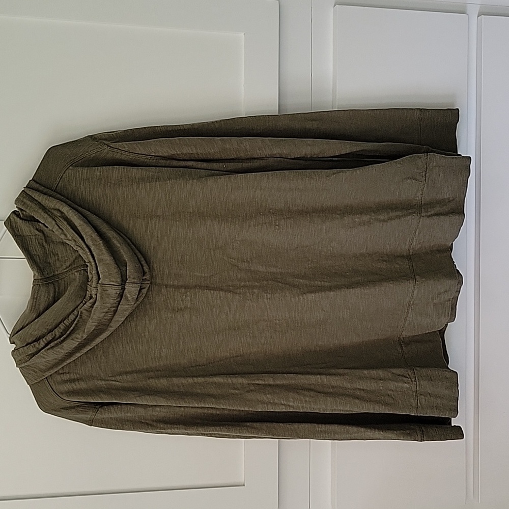 Eddie Bauer Women's Zip-Up in Olive - Picture 2 of 3